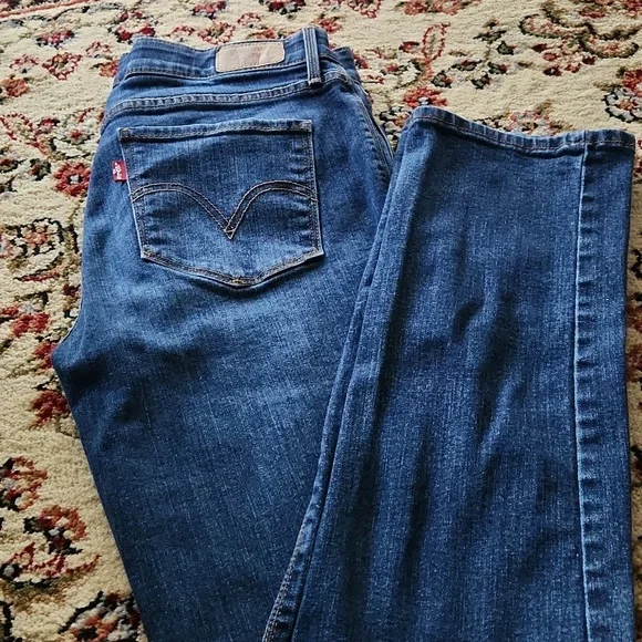 LEVI'S jeans perfect fit straight leg Size 8 - Picture 2 of 5